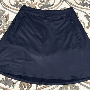 Gfore golf/ sport skirt/shorts in a beautiful satin look finish.